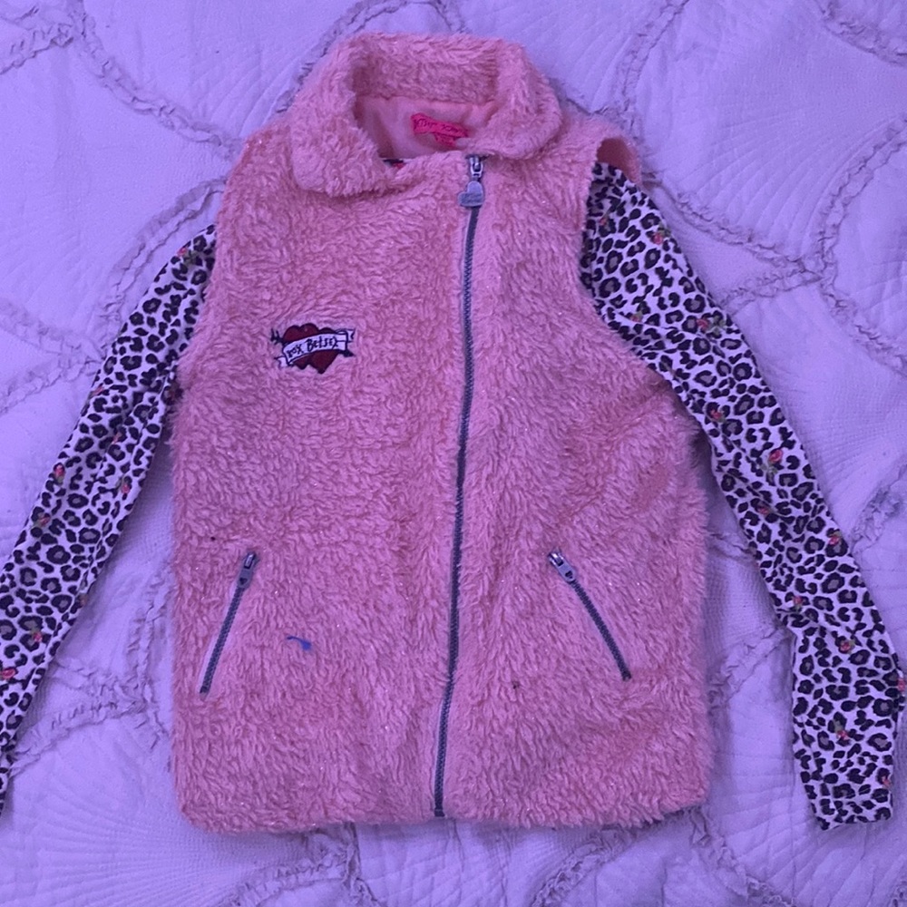 Betsy Johnson long sleeve shirt with vest